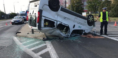 Bus dachował w Opolu. Wielu rannych
