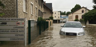 Samochody po powodziach zalewają Polskę! Jak je rozpoznać?