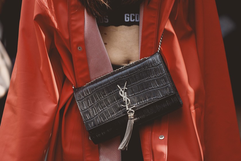 Le Kate Bag de Saint Laurent est définitivement une valeur sûre avec laquelle on ne peut pas se tromper. 