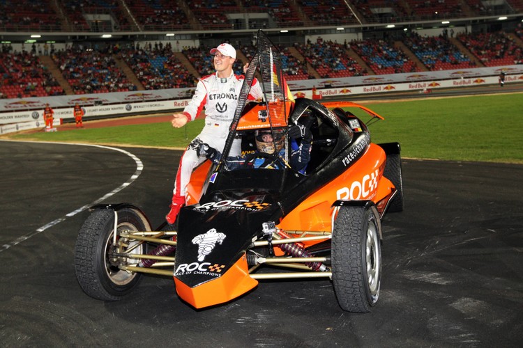 Schumacher walczy o życie. Miał wylew krwi do mózgu. Jest w śpiączce