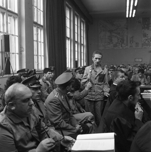 Zdzisław Marchewecki, reconocido por el tribunal como vampiro Zagope, durante un juicio circunstancial en Katowice en septiembre de 1974. Fue condenado a muerte por el asesinato de 14 mujeres y el intento de asesinato de otras 7.