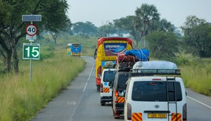 Traffic in Murchison Falls NP