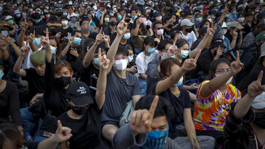 Historyczne protesty w Tajlandii. Po raz pierwszy krytyka dosięgła króla