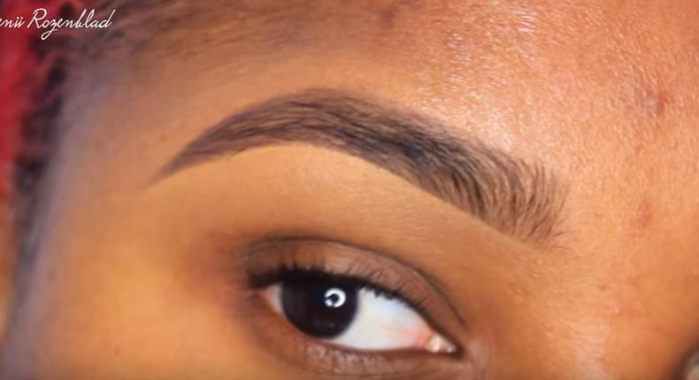 Pencils can be used to achieve natural looking brows
