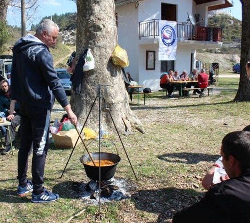 Uživanje uz dobar kotlić kraj Trebišnjice