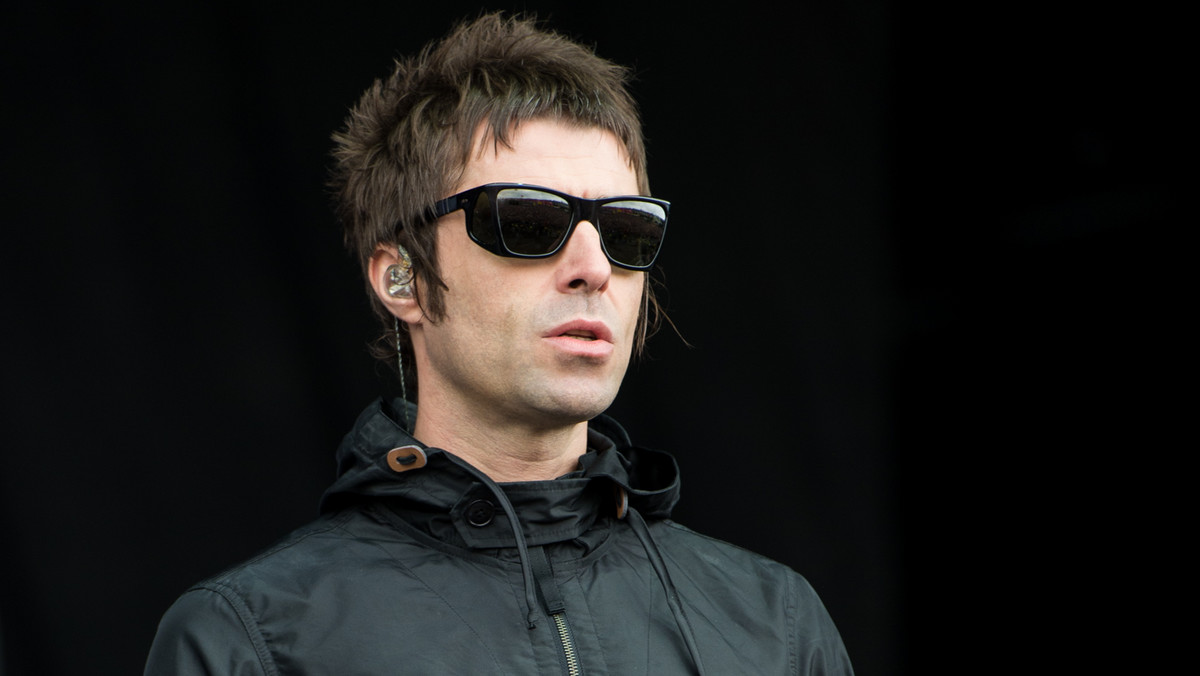 Przełomowego wywiadu magazynowi "Q" na temat ewentualnej reaktywacji zespołu Oasis udzielił wokalista grupy, Liam Gallagher. Muzyk stwierdził, że wierzy w powrót zespołu i apeluje do brata Noela, żeby w końcu to zrobili.