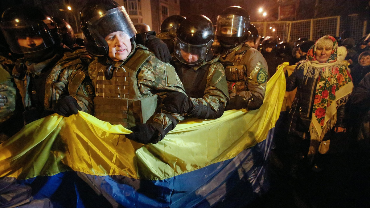 UKRAINE CRISIS RALLY (Ukrainians demand to block trade by some Ukrainian businessmen with Russian-backed separatists in the Eastern Ukraine)