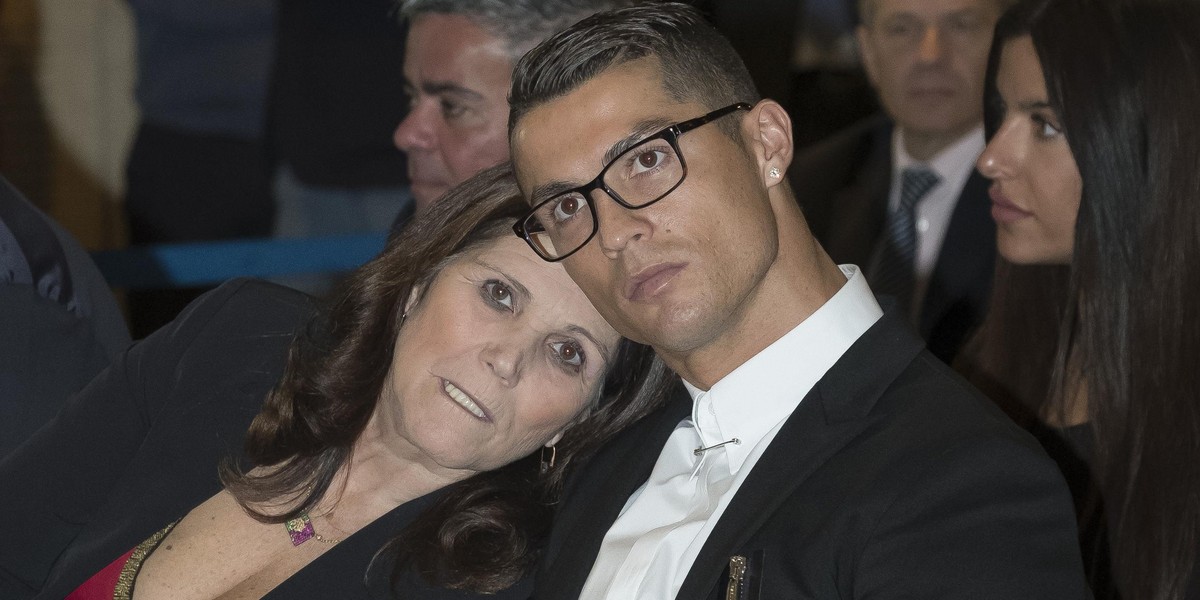 Sensacyjna prawda. Ona wybiera dziewczyny dla Ronaldo