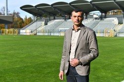Grzegorz Mokry nowym trenerem piłkarzy Miedzi Legnica