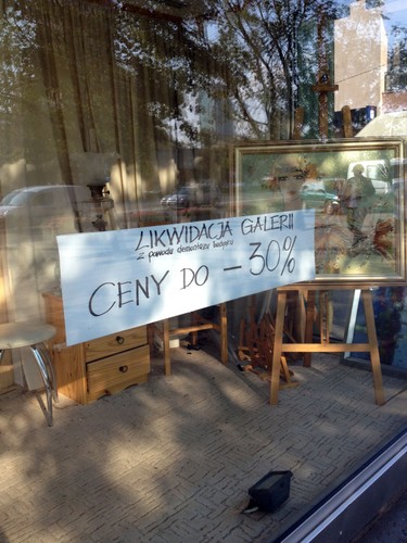 Wizytówką 'Sezamu' przez lata była jej witryna.