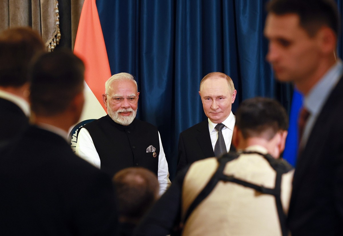 Premier Indii Narendra Modi i Władimir Putin podczas szczytu Szanghajskiej Organizacji Współpracy (SzOW)