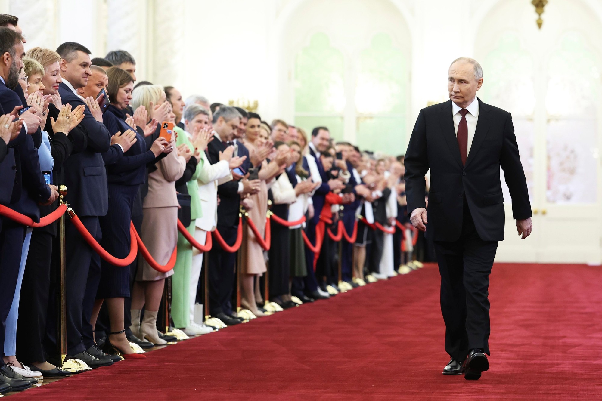 Vladimir Putin zložil v utorok v Moskve prezidentský sľub.
