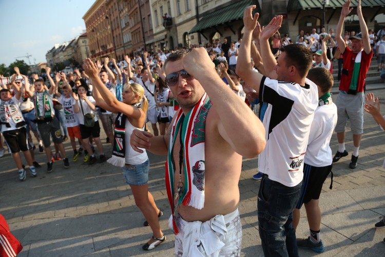 Tak się bawi stolica! Legia Warszawa świętuje mistrzowski tytuł