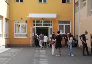 Deveta gimnazija Mihailo Petrovic Alas