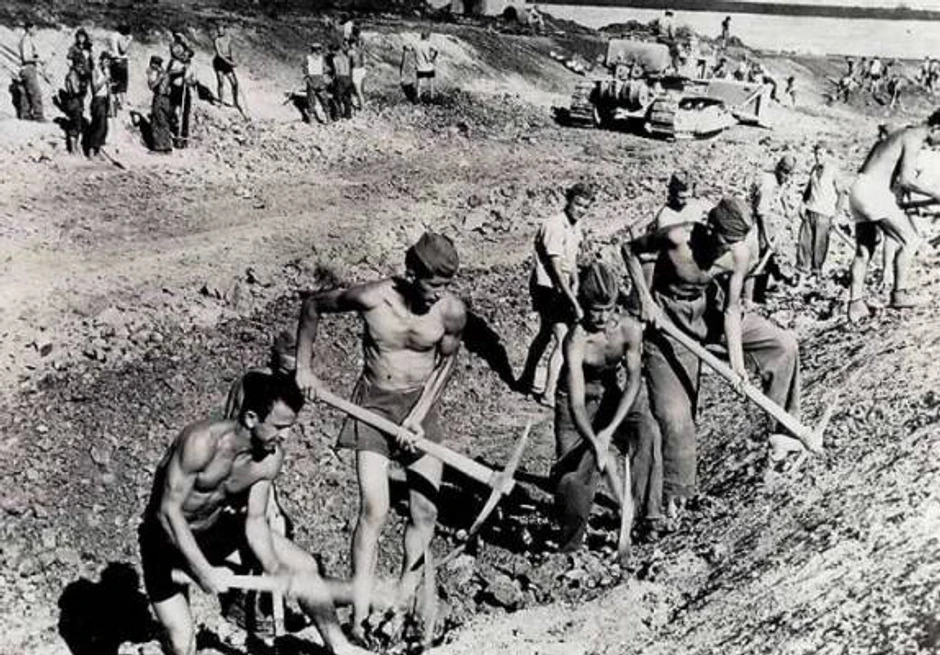 Pored rada, na radnim akcijama sticala su se prijateljstva i rađale ljubavi