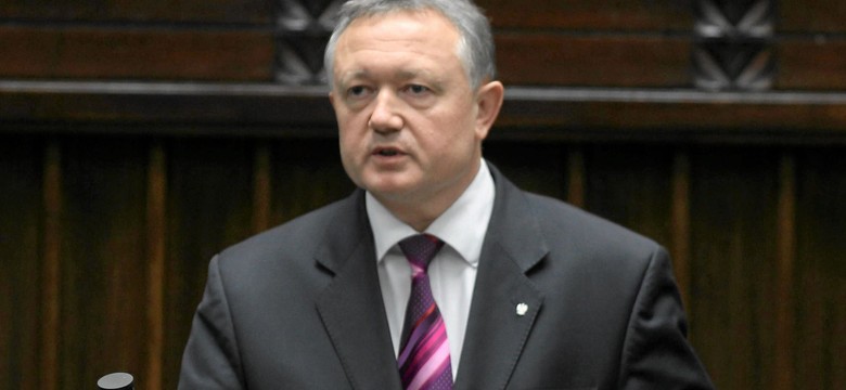 Wiceminister finansów: Banki już powinny przewalutowywać kredyty frankowe. I nie straszyć klientów