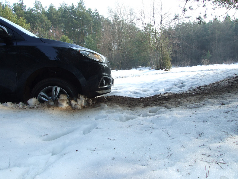 Hyundai ix35: po asfalcie i po błocie, po twardym i po miękkim - nowy gracz w segmencie SUV