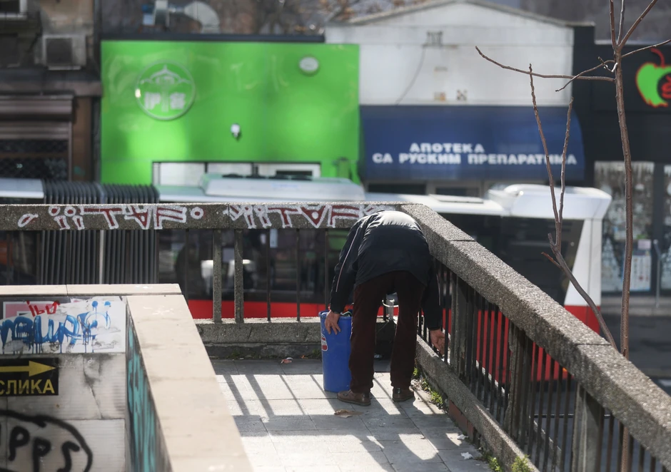 Čisti ulicu, jer na ulici i živi