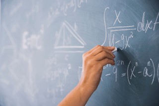 Dodatek motywacyjny dla nauczycieli. 6 najczęstszych błędów, które mogą wpłynąć na wysokość pensji