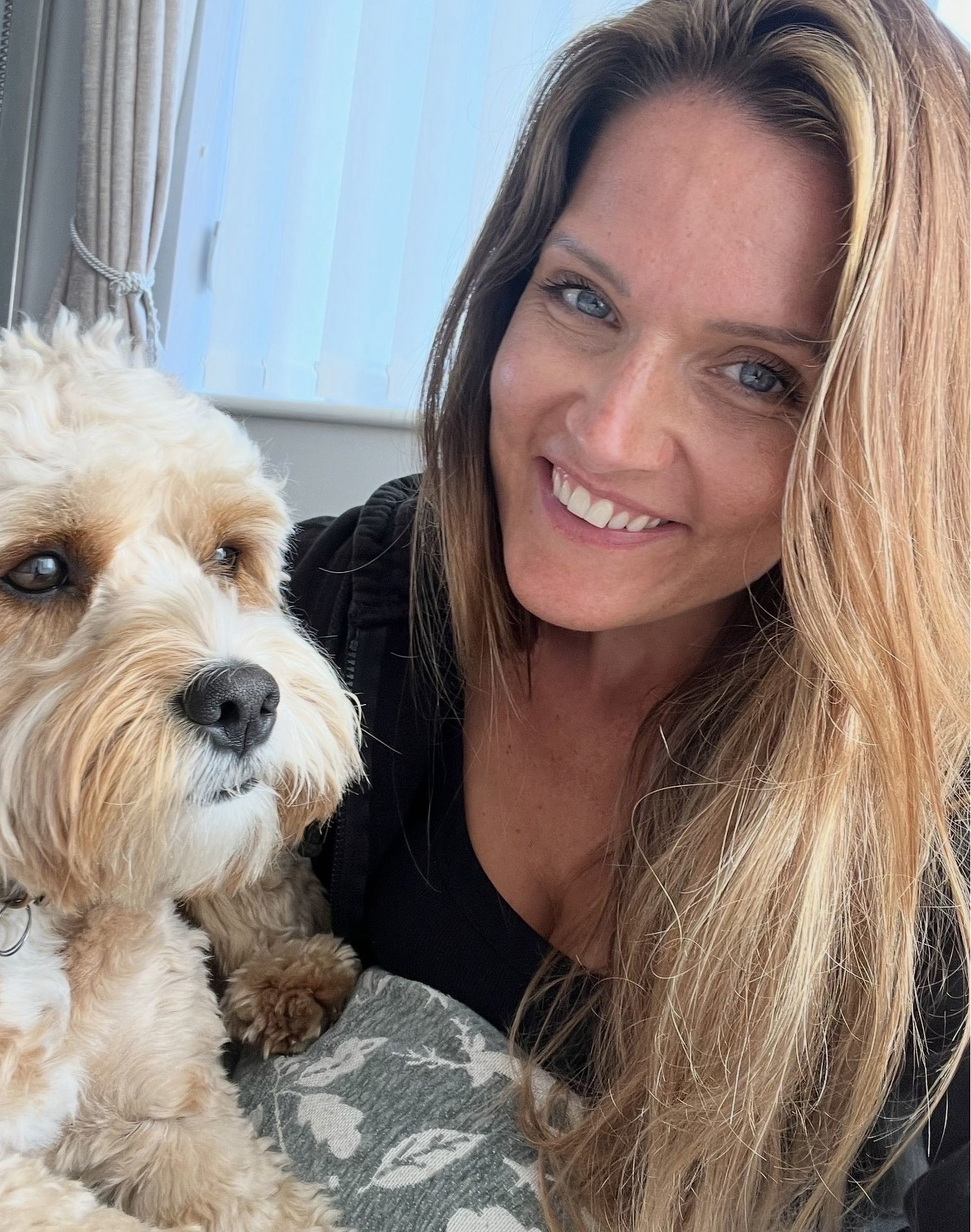 Claire podstúpila už viac ako tucet náročných cyklov chemoterapie a rádioterapie.