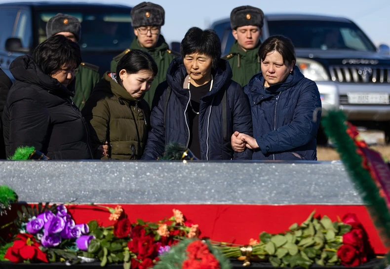 Sahrana ruskog vojnika poginulog u Ukrajini u selu Ust-Kjahta u Burjatiji 9. marta