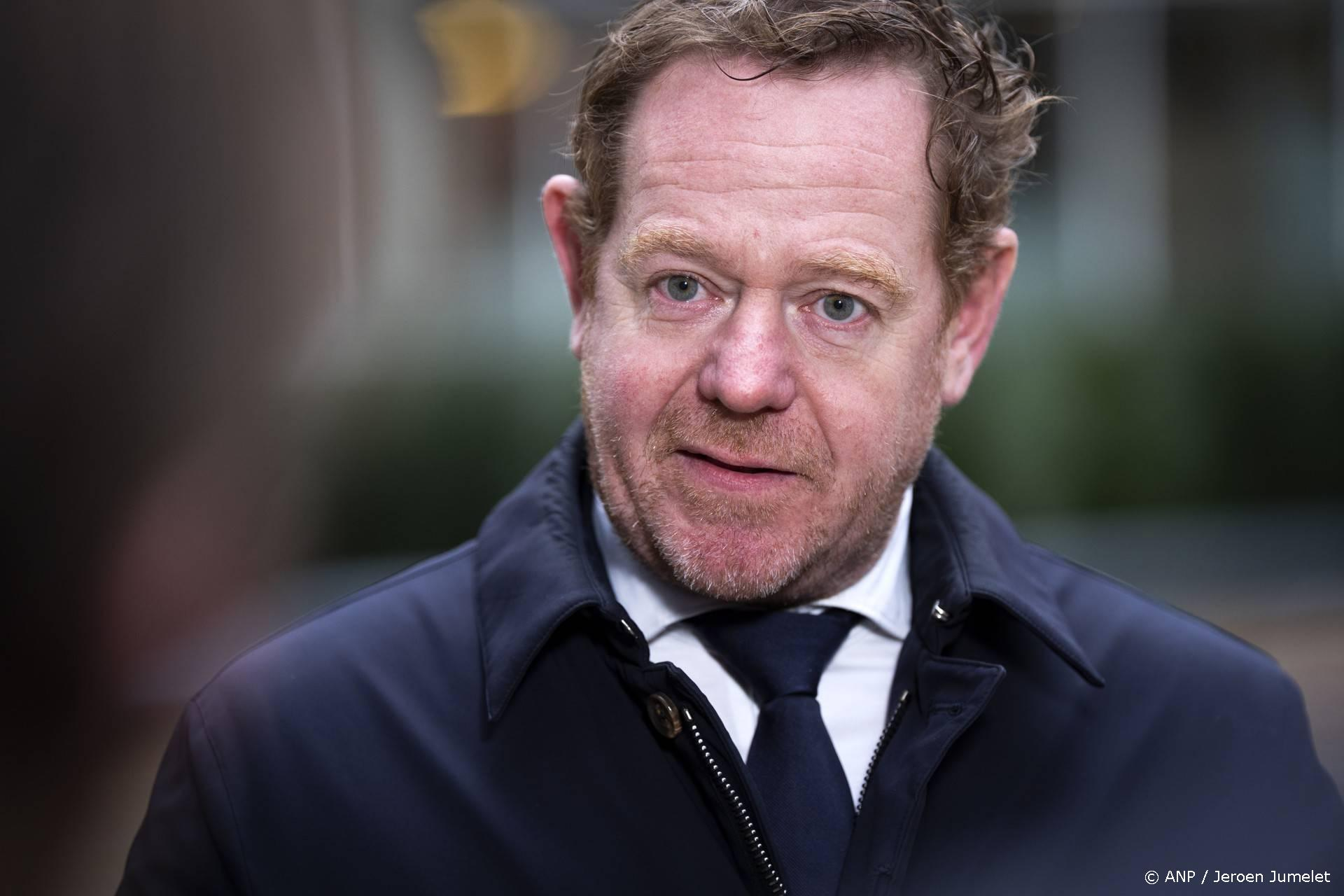 277 vragen beantwoord: ook soep geven aan illegalen kan strafbaar worden