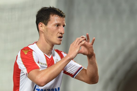 Srnić slavi pogodak