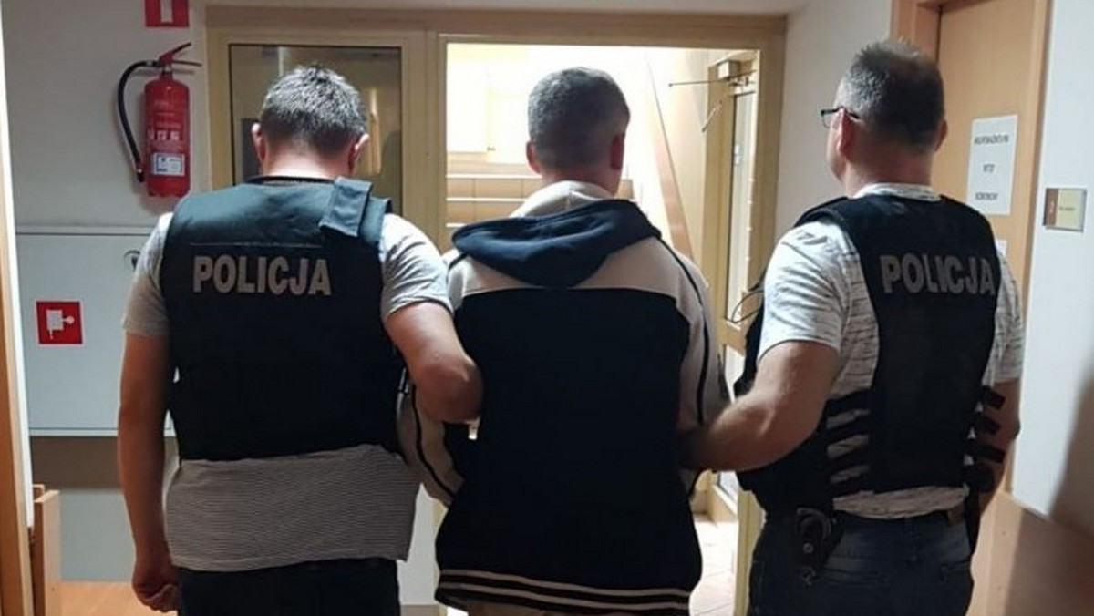 Najbliższe trzy miesiące spędzi w więziennej celi 36-letni mieszkaniec Kielc. Policjanci ustalili, że zatrzymany na terenie Wrocławia mężczyzna w ostatnią niedzielę czerwca ugodził nożem 33-latka. Jak się okazuje, w grudniu zeszłego roku opuścił on więzienne mury, gdzie spędził ostatnich 15 lat za zabójstwo.