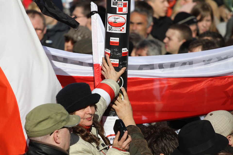 Tlum przed palacem prezydenckim, fot. Iza Procyk-Lewandowska