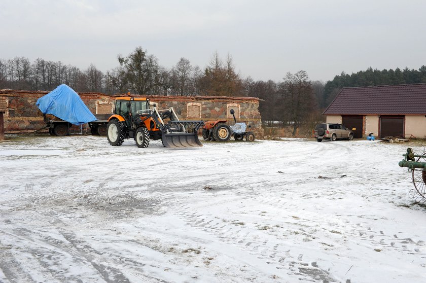 Kępa Zagajna - gospodarstwo pana Jerzego z drogą