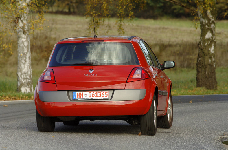 Renault Megane II 1.6 kontra 1.5 dCi cena podobna