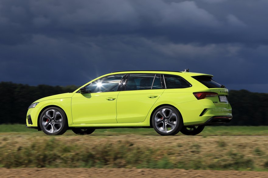 Skoda Octavia Combi RS 2.0 TDI 2022 4. generacja