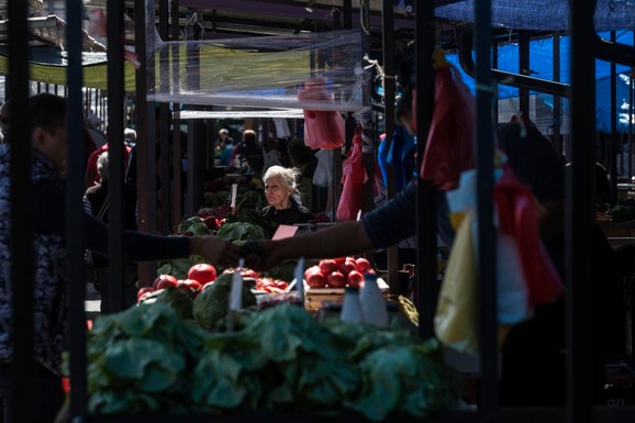 Karavan zimnice i Bum market i ovog vikenda na pijaci Zemun, pogledajte šta je sve na tezgama