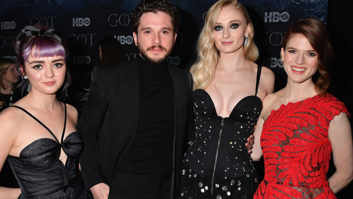 "Gra o tron": Maisie Williams, Kit Harrington, Sophie Turner i Rose Leslie