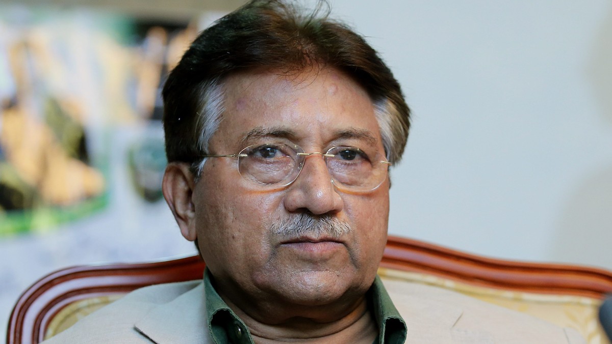 Były prezydent Pakistanu generał Pervez Musharraf wrócił do kraju po prawie pięcioletnim pobycie na emigracji, aby wziąć udział w majowych wyborach parlamentarnych. Talibowie grożą mu śmiercią, jeśli odważy się wrócić do ojczyzny.