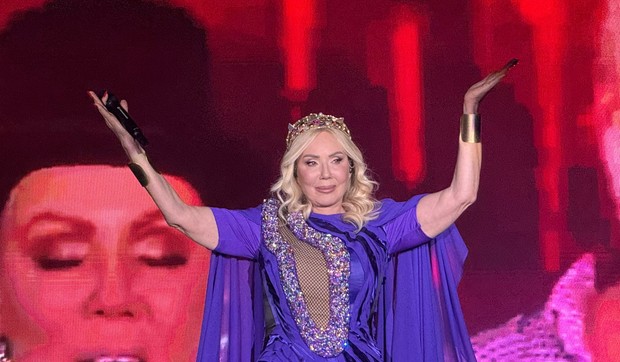 Lepa Brena