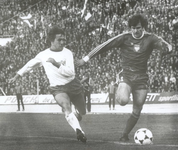Włodzimierz Smolarek w meczu z NRD w 1981 roku