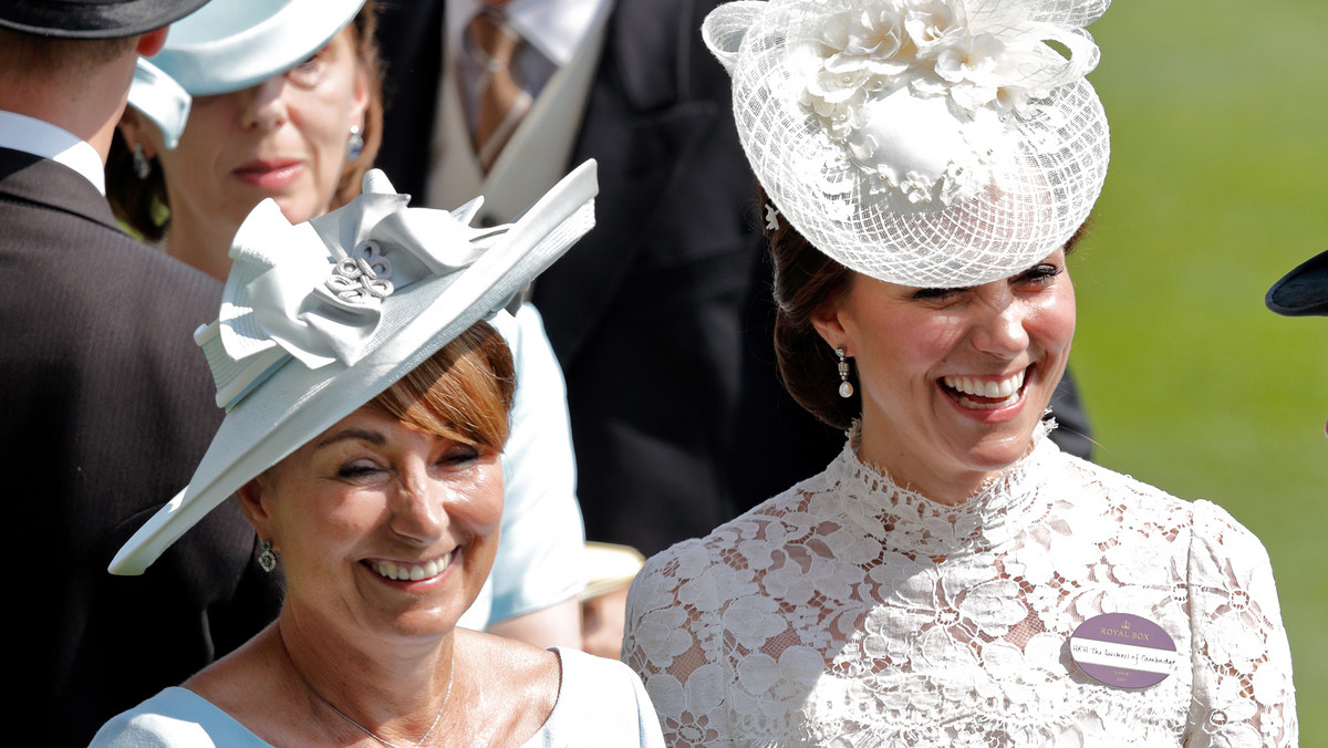 Carole Middleton, mama księżnej Kate obchodzi urodziny: życie, mąż, dzieci, Party Pieces, Pippa John 