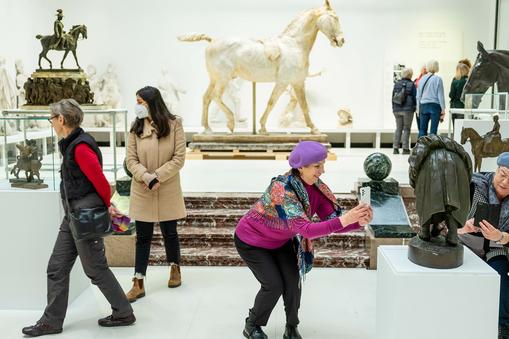 Muzeum sztuki Ny Carlsberg Glyptotek w Kopenhadze po zniesieniu obostrzeń, 1 lutego 2022 r.