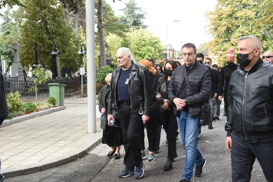 Futa na Marininoj sahrani