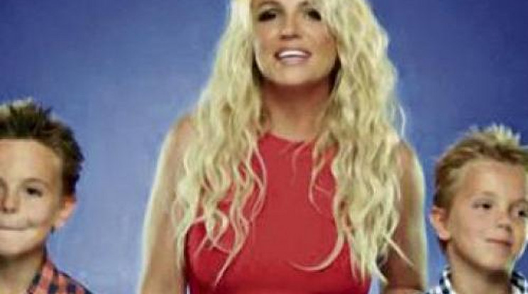 Britney a fiaival forgatott klipet