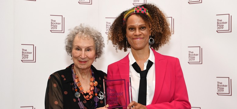 Margaret Atwood i Bernardine Evaristo wspólnie dostały nagrodę Bookera