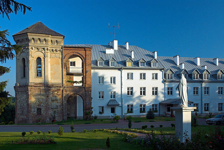 Pałac w Dąbrowicy