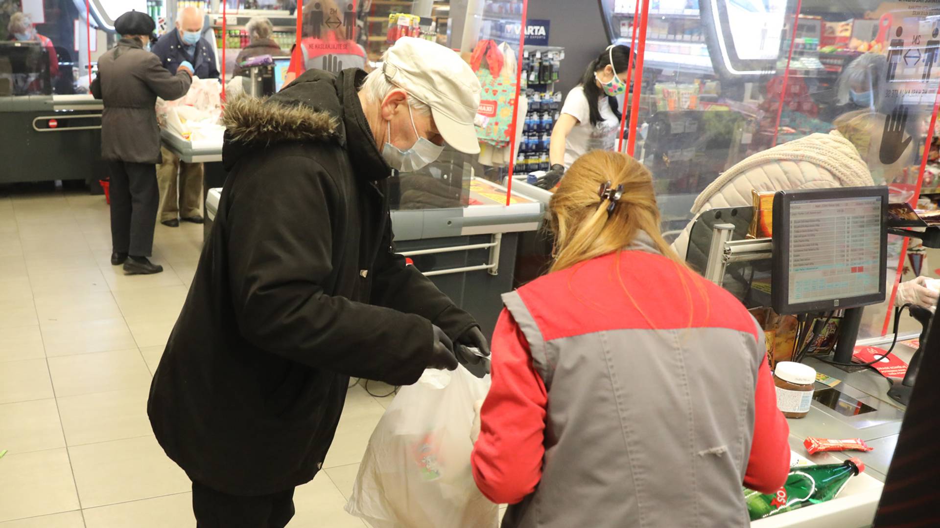 Skromnije ili ne smeju da traže više - žene u Srbiji očekuju manju platu od muškaraca