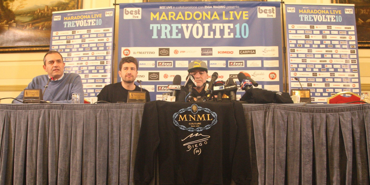 Maradona wrócił do Neapolu