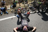 CYCLING-TOUR/CRASH