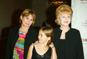 Carrie Fishr, Billie Lourd i Debbie Reynolds w 2003 r.