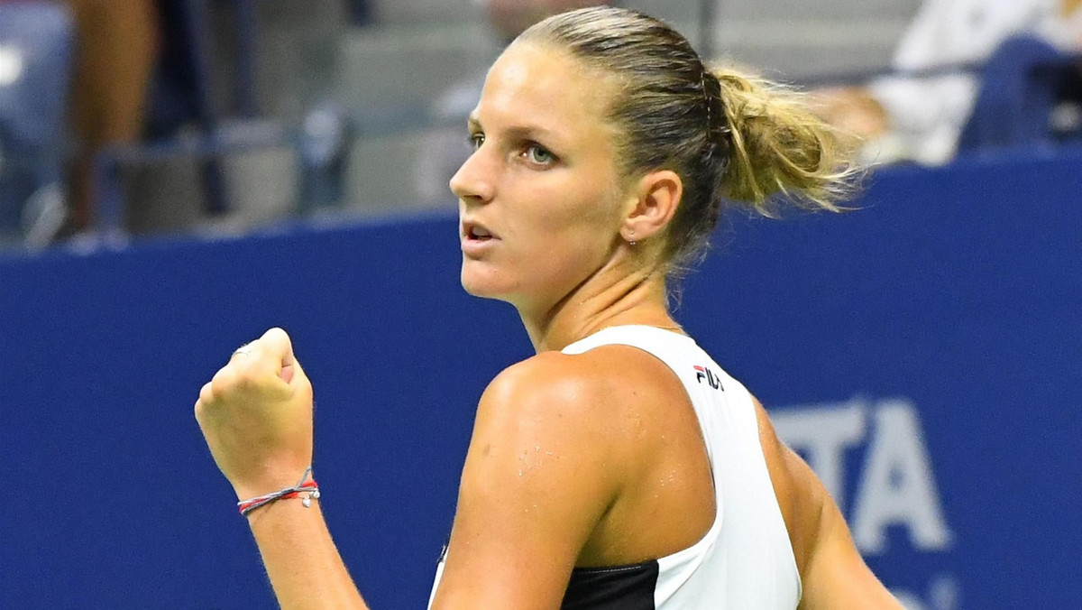 Rzadko która tenisistka może się pochwalić wyeliminowaniem w jednym turnieju sióstr Venus i Sereny Williams, a takiej sztuki w US Open dokonała Karolina Pliskova. - Pomogło mi doświadczenie z meczu z Venus - przyznała Czeszka, która w półfinale nowojorskiego wielkiego szlema niespodziewanie pokonała Serenę 6:2, 7:6 (7-5).