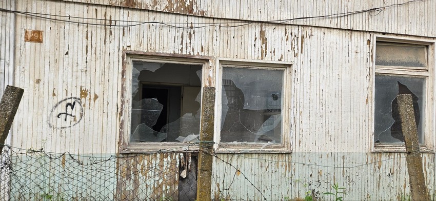 Barake u Leštanima u kojima je spavao mladić osumnjičen za silovanje starice