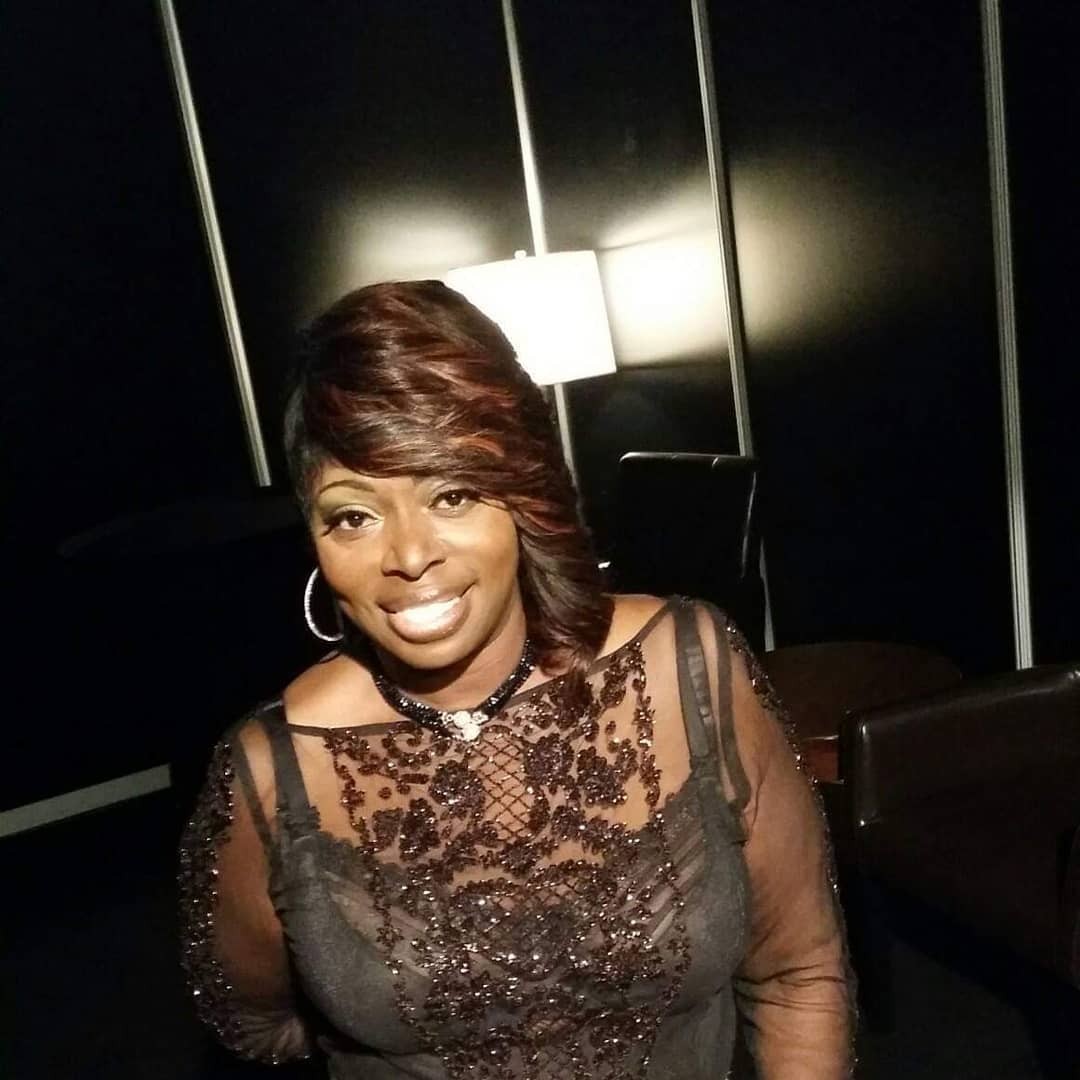 R&B a soulová speváčka Angie Stone tragicky zomrela pri nehode. 